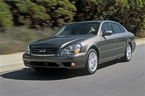 2005 Infiniti Q45 photo