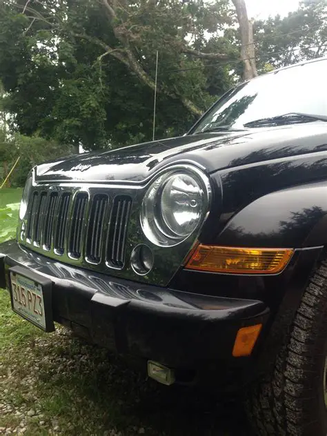 2005 Jeep Liberty photo