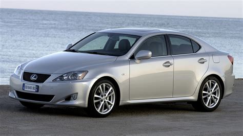 2005 Lexus Is photo