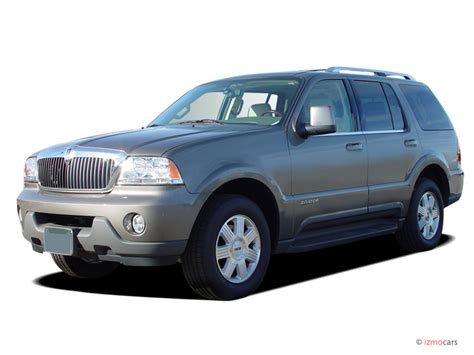 2005 Lincoln Aviator photo