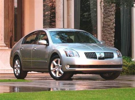 2005 Nissan Maxima photo