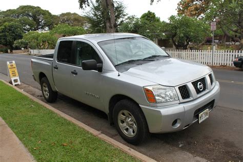 2005 Nissan Titan photo