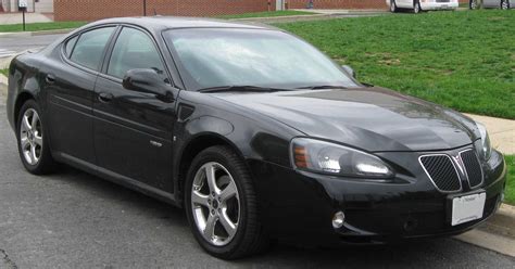 2005 Pontiac Grand prix photo