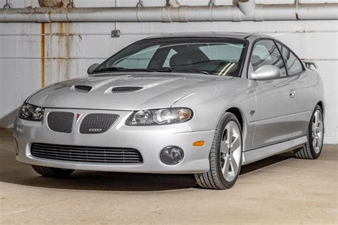 2005 Pontiac Gto photo