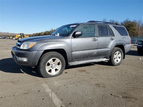 2005 Toyota 4 runner photo