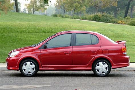 2005 Toyota Echo photo