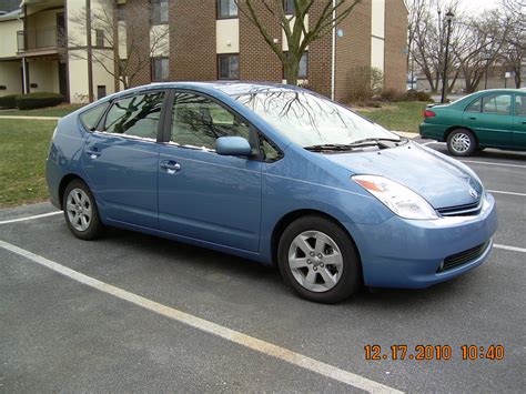 2005 Toyota Prius photo