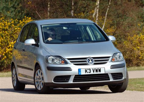 2005 Volkswagen Golf photo