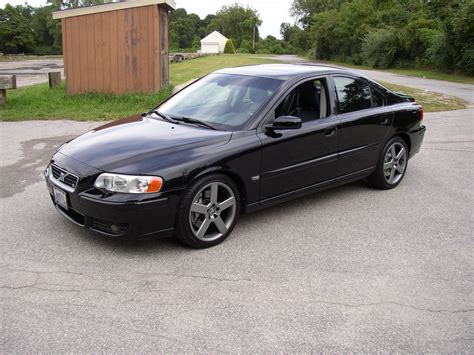 2005 Volvo S60 photo