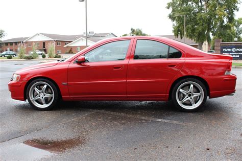 2005 Volvo S60 photo