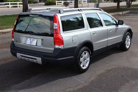 2005 Volvo V70xc photo