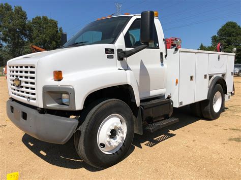 2006 Chevrolet C7500 engine