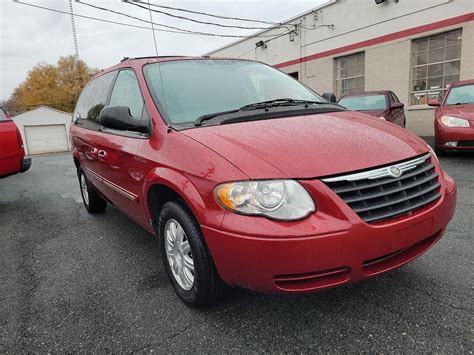 2006 Chrysler Town and country lwb photo