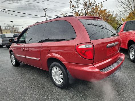 2006 Chrysler Town and country lwb photo