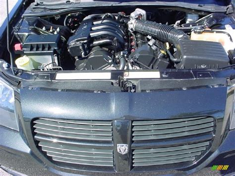 2006 Dodge Magnum engine