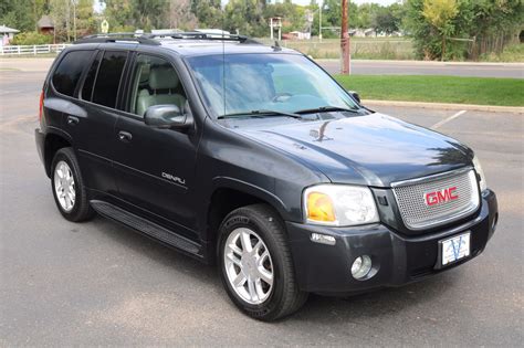 2006 Gmc Envoy denali photo