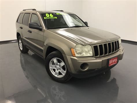 2006 Jeep Laredo photo