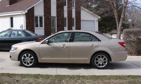 2006 Lincoln Zephyr photo