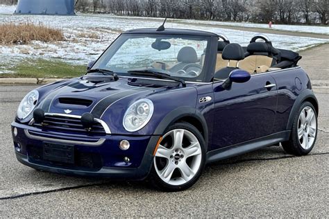 2006 Mini Cooper convertible photo