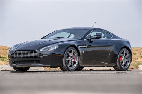 2007 Aston martin V8 vantage photo