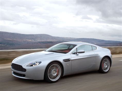 2007 Aston martin V8 vantage photo