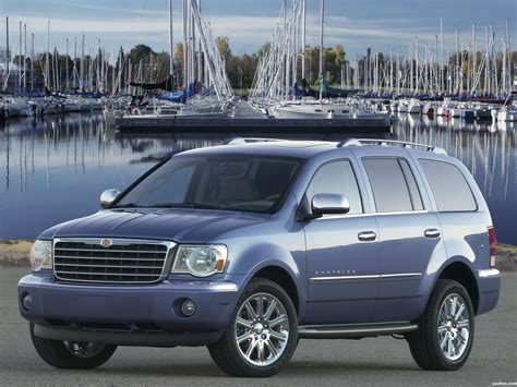 2007 Chrysler Aspen 4x2 photo