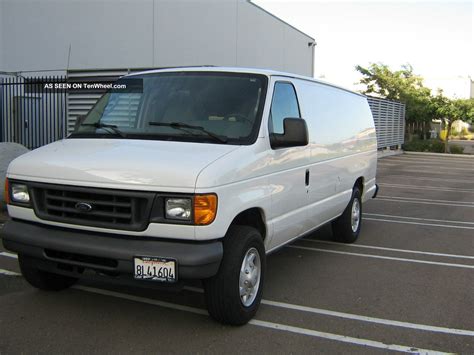 2007 Ford E-250 photo