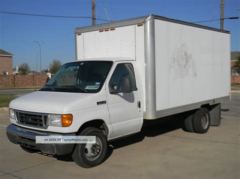 2007 Ford E-450 photo