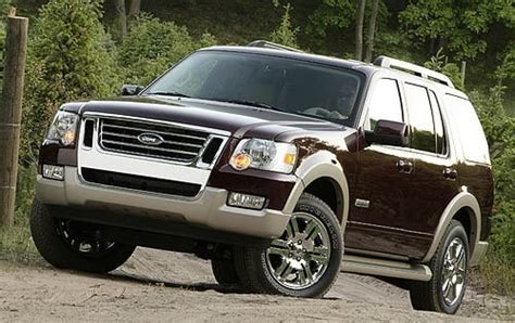 2007 Ford Explorer photo