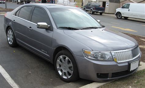 2007 Lincoln Zephyr photo