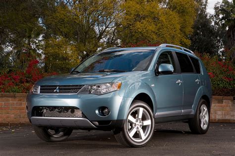 2007 Mitsubishi Outlander photo