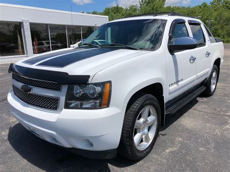 2008 Chevrolet Avalanche 1500 engine