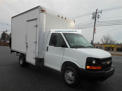 2008 Chevrolet Express 3500 photo