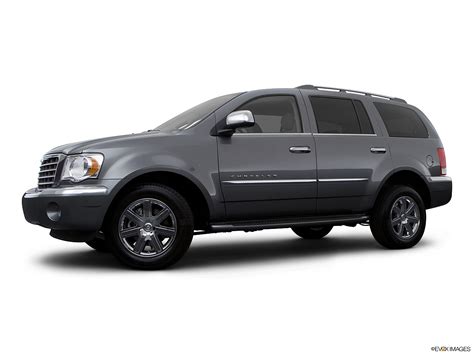 2008 Chrysler Aspen 4x2 photo