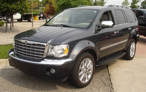 2008 Chrysler Aspen 4x4 photo