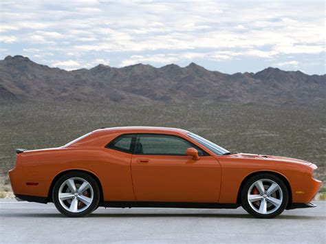 2008 Dodge Challenger photo