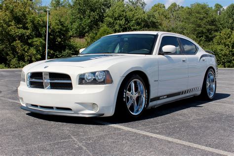 2008 Dodge Charger awd photo