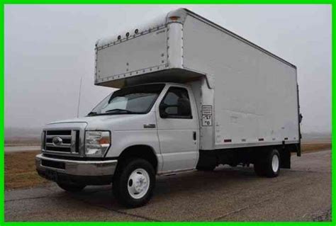 2008 Ford E-450 photo