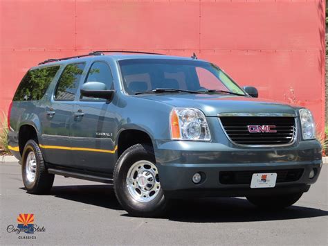 2008 Gmc Yukon xl 2500 photo