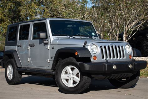 2008 Jeep Wrangler 2-dr 4x4 photo