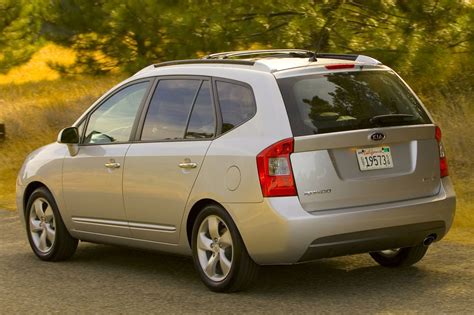 2008 Kia Rondo