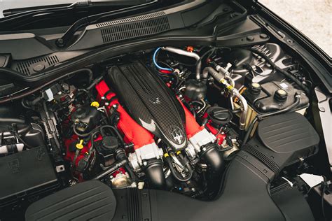 2008 Maserati Quattroporte engine