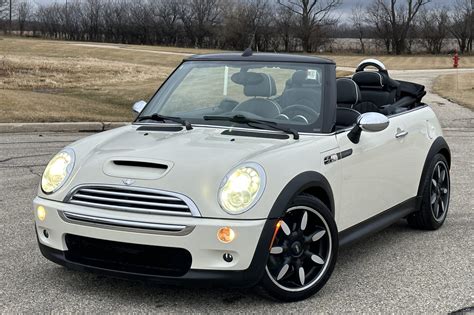 2008 Mini Cooper convertible photo