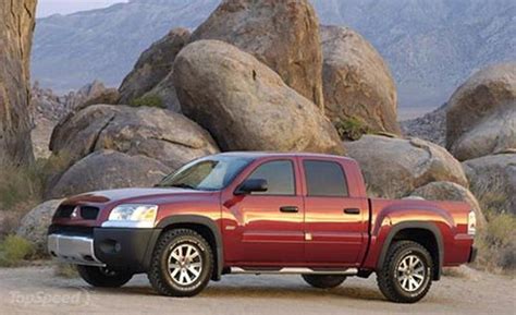 2008 Mitsubishi Raider photo