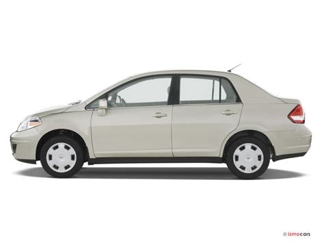 2008 Nissan Versa photo