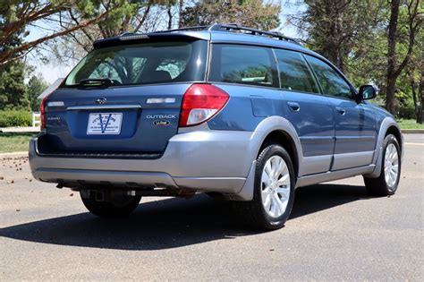 2008 Subaru Outback photo