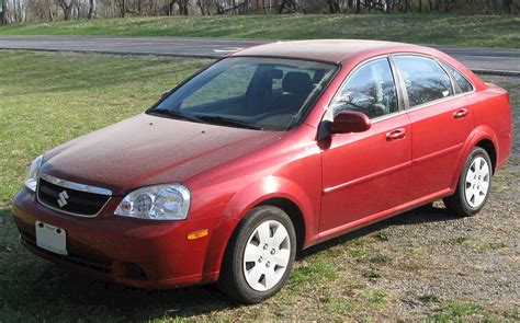 2008 Suzuki Forenza photo