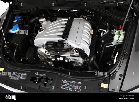 2008 Volkswagen Touareg engine