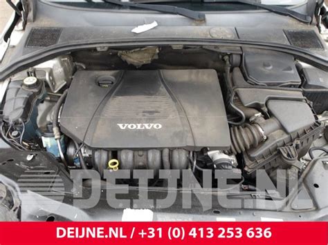 2008 Volvo V70 engine