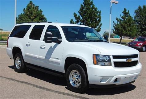 2009 Chevrolet Suburban 2500 photo